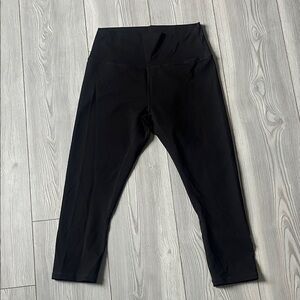 ZYIA Classic Black Capris Leggings